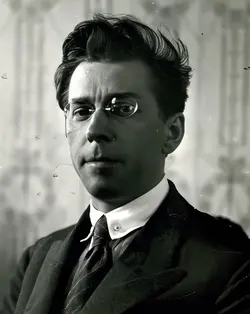 Павло Тичина