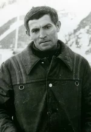 Василь Стус. Рік 1977. Ймовірно, кінець весни, коли відросло волосся табору. Василь Стус фото